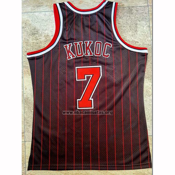 Camiseta Chicago Bulls Toni Kukoc NO 7 Mitchell & Ness 1995-96 Negro